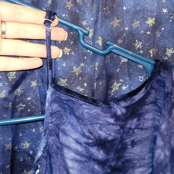 đ3/$10 Exist VTG Boho Blue Tie Dye Cold-Shoulder Ruffle Tunic w/ White Details - Picture 5 of 16